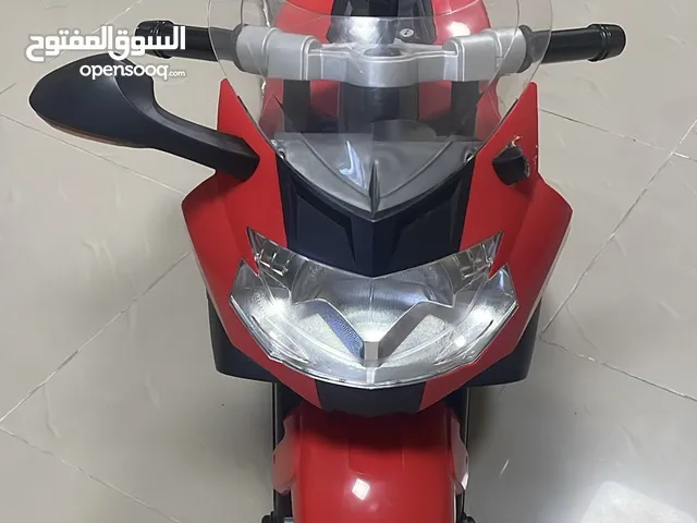دراجة كهربائية ( تتسع لطفل واحد )