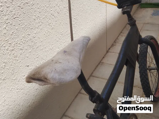 سيكل سنوكر بج أشتري وصلحه بس بعد الكرسي منشرخ  كنت اريد اعدله