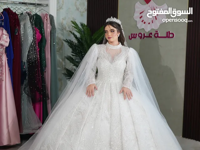 فرصة عظيمة للبيع فساتين أعراس جديدة وبسعر الإيجار