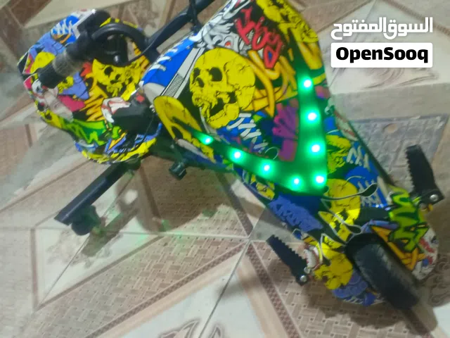 سكوتر للبيع جديد استخدام 1يوم سعر125 و بي مجال