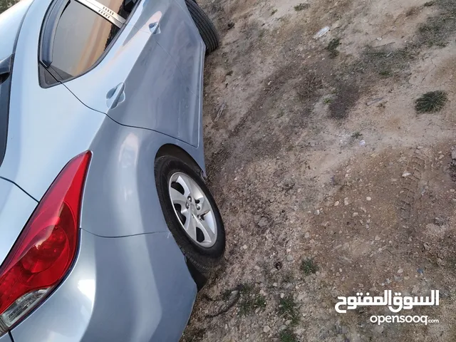 Used Hyundai Elantra in Ajloun