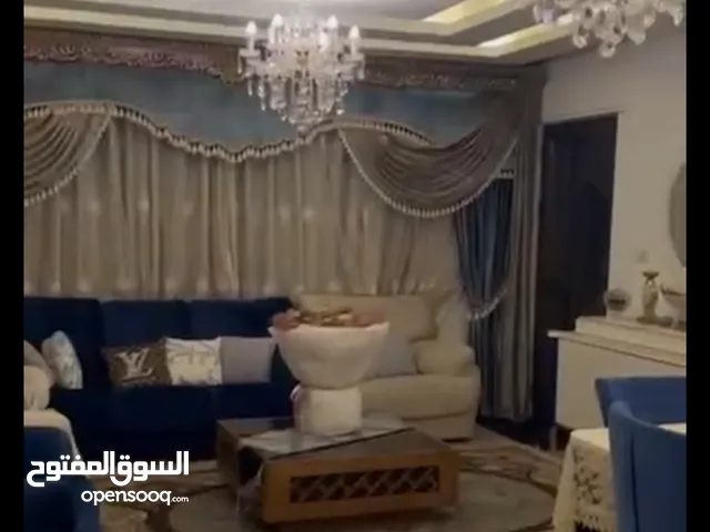179 m2 5 Bedrooms Apartments for Sale in Amman Jubaiha