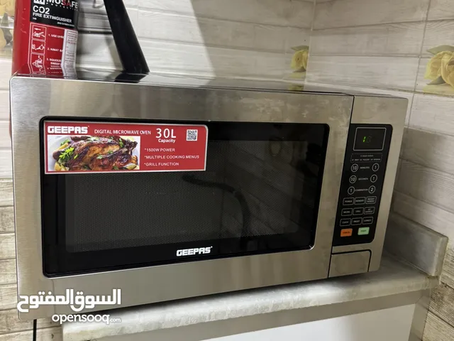 مايكرويف جيباس حجم كبير شبه جديد / Microwave Geepas Large Size Semi-New
