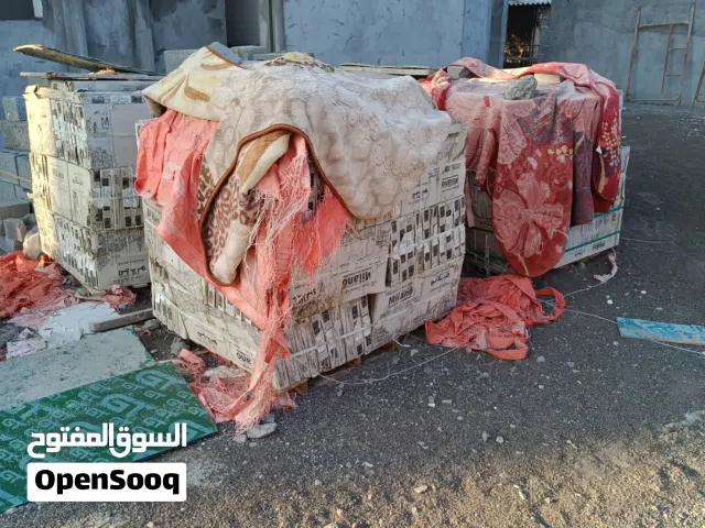 للبيع سرميك جديد بي الكرتون