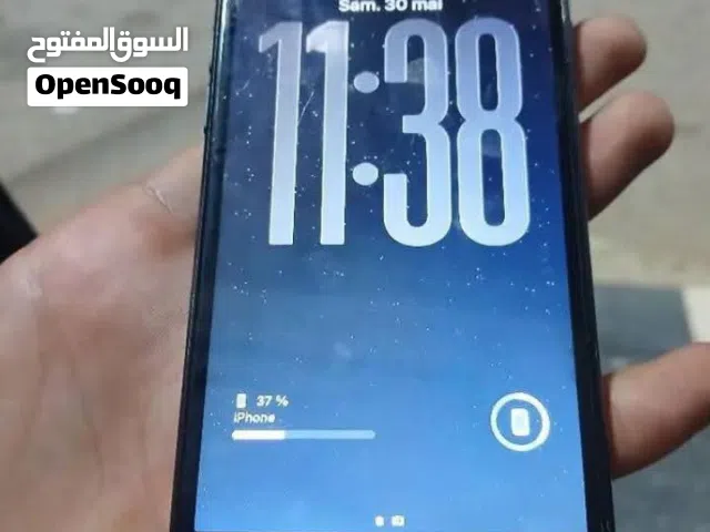 Apple iPhone SE 2 64 GB in Amman