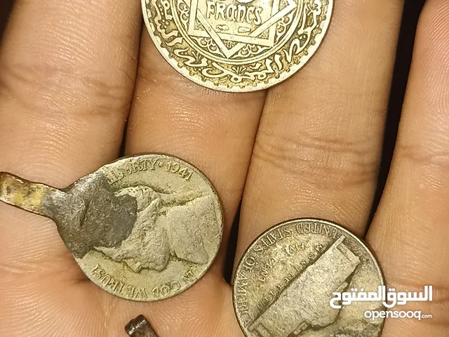 عملات و حوارات قديمة تاريخية