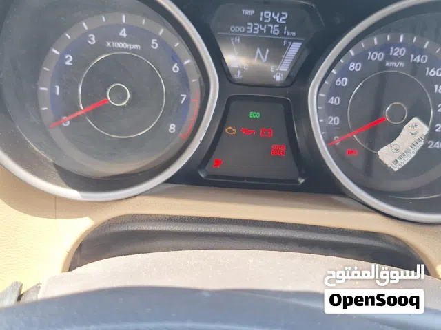 2012 Hyundai Elantra Standard