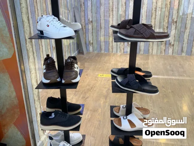 استندات احذية