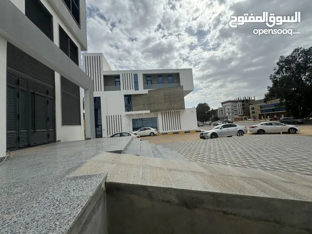 مبني إداري مصرفي الايجار