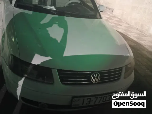 1998 فولكسفاغن باسات Standard