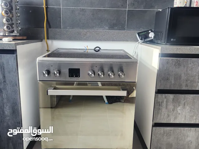 Daewoo Electric Stove and Oven