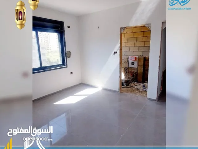 شقه للبيع في بتونيا قرب نادي بتونيا