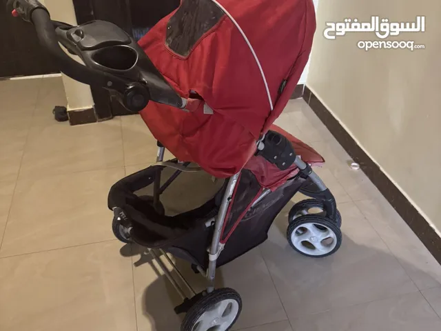 سرير وعربة اطفال graco