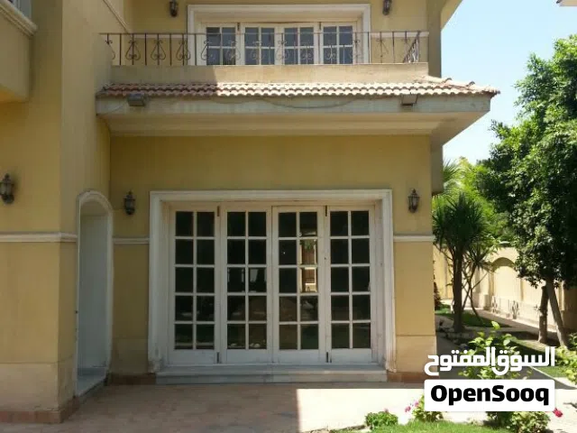 495 m2 4 Bedrooms Villa for Sale in Giza 6th of October