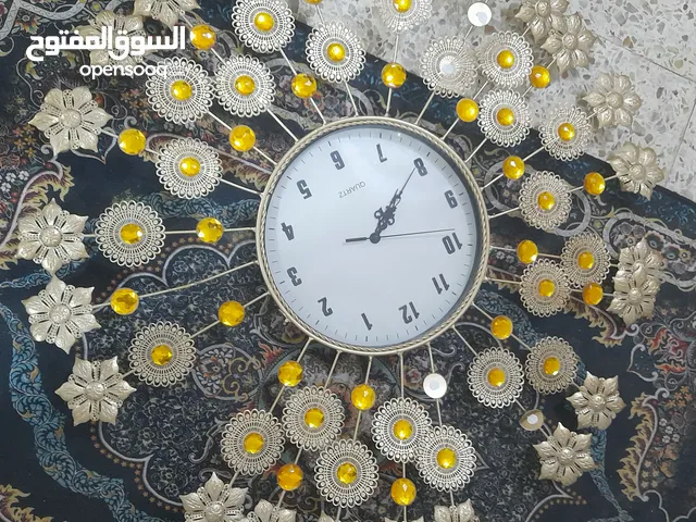 ساعه للبيع
