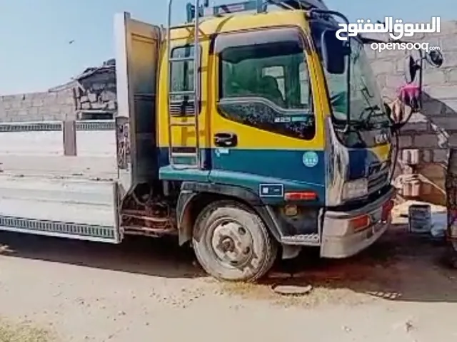 شاحنه ايسوزو نظيفه جدا مكينه 225