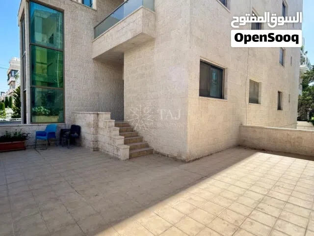 370 m2 4 Bedrooms Apartments for Sale in Amman Um Uthaiena