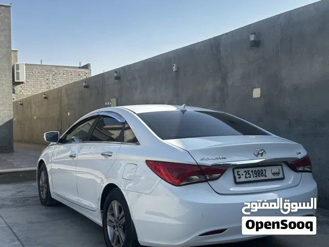 2012 هيونداي سوناتا Limited