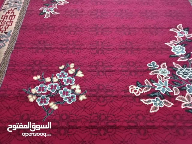 سجادين مستعملات بحاله جيده للليع