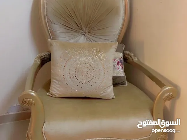 كنب جديد على الشرط صناعه تركيه مع ملحقاتو والي جاد مراح نقصر معاه