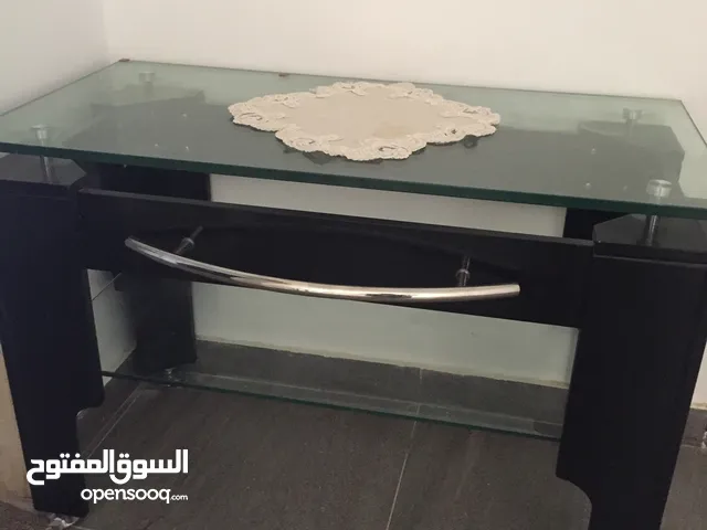 طاوله بانيو جديد +لاوندينو جديد +مرايا +دولاب جديده
