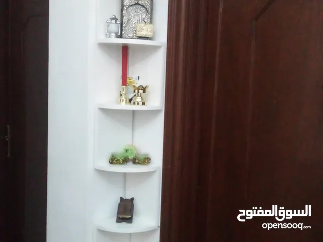 رف زاويا جميل جدا  الون  حسب الطلب