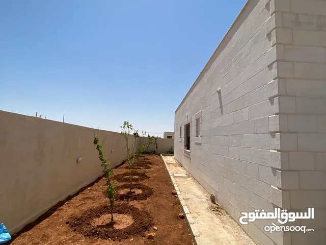 238 m2 3 Bedrooms Villa for Sale in Amman Airport Road - Manaseer Gs