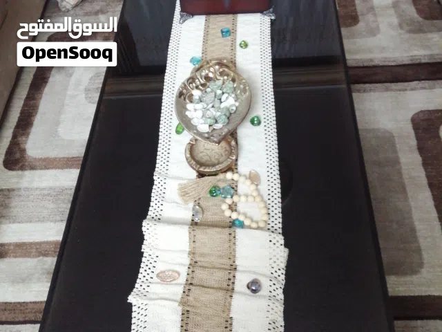 طاولة وسط خشب