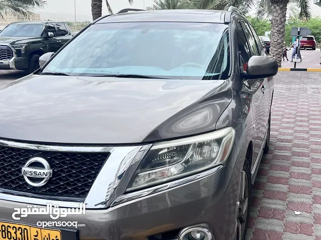 Used Nissan Pathfinder in Muscat