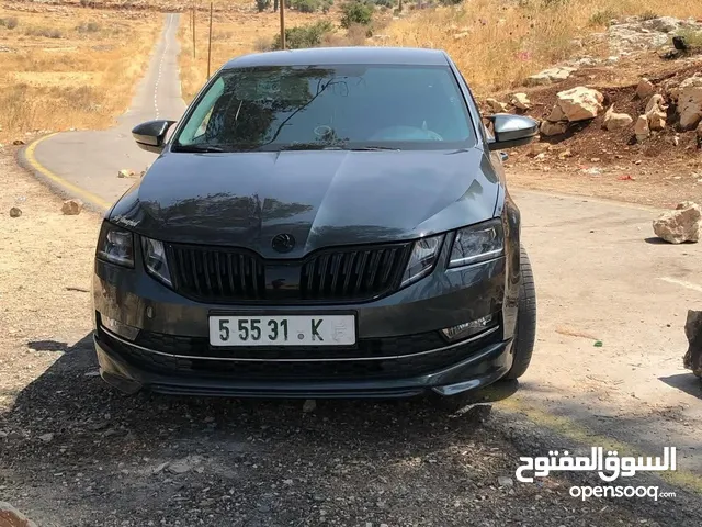 سكودا اوكتافيا بنزين اوتوماتيك