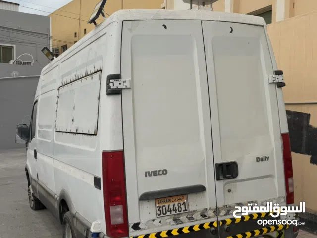 للبيع باص ايفيكو ديلي 2003