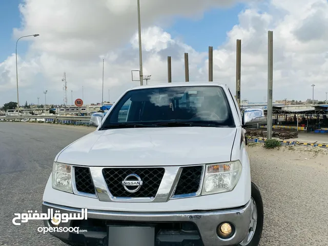 Used Nissan Navara in Tripoli