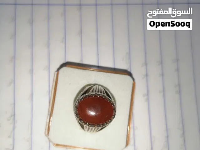 محبس عقيق يماني كبدي قديم مصور 925الفضه