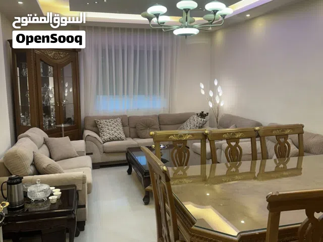 شقه للبيع طابق اول