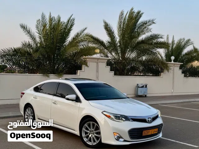 2014 تويوتا افالون XLE