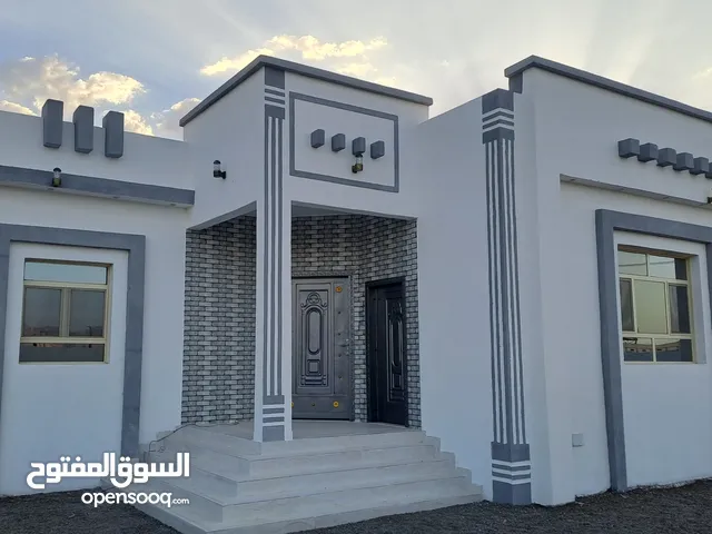 210 m2 3 Bedrooms Townhouse for Sale in Al Dhahirah Ibri