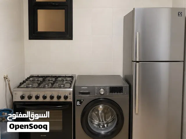 ثلاجة غساله بوتجاز استعمال شبه جديد للبيع - واتس اب فقط