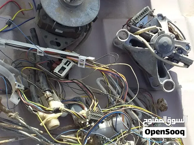 حوض غسالة باب عدسةوثلاث محركات  خادامات المحركات جيدةماشاءالله