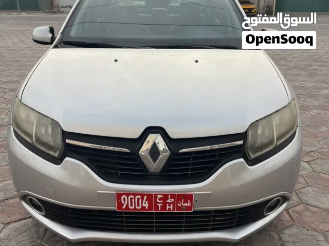 Sedan Renault in Muscat