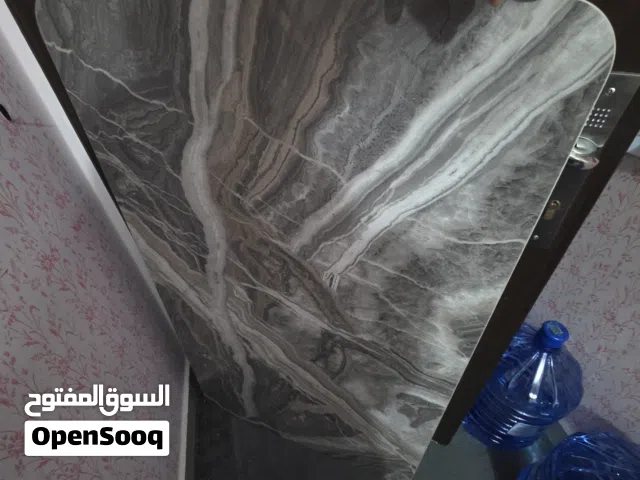 طاولة ارضية مستعمل