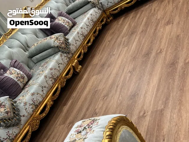 كنب كلاسيكي