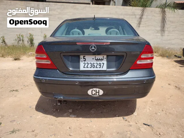 مرسيدس بنز C320موديل 2002