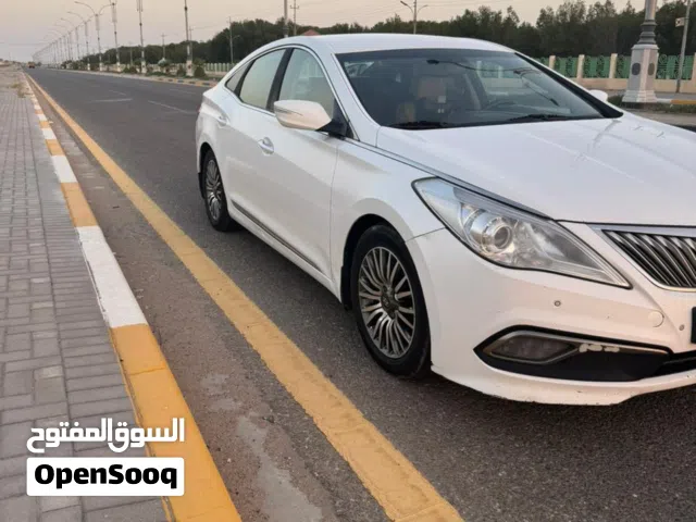 2015 هيونداي ازيرا Standard