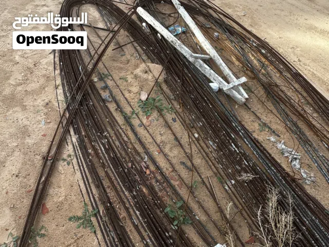 السلام عليكم نهاركم طيب حديد مخلط بين 14 و 12 فضل من البناء