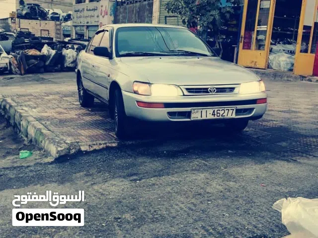 1993 تويوتا كورولا LE