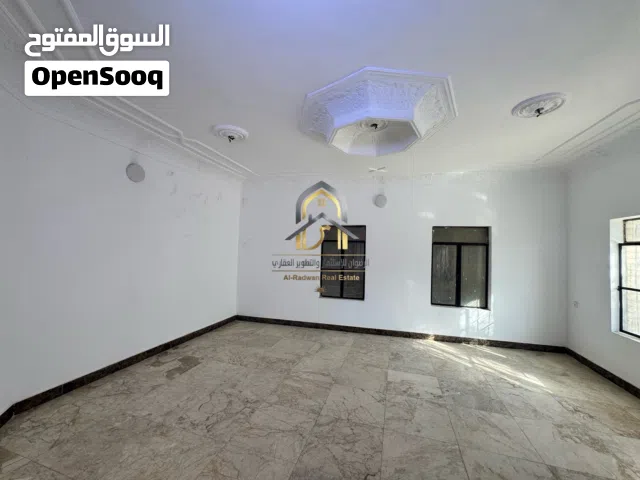 منزل للبيع بناء سنة 2005 مرمم البصره الساعي