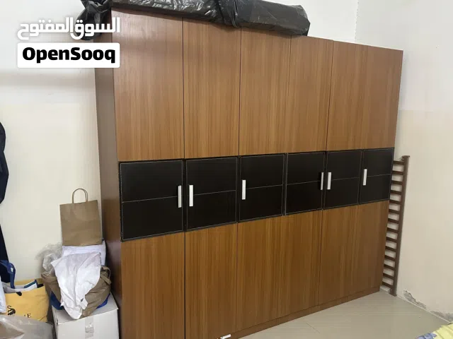 يوجد لدي كبتين للبيع مستعملات