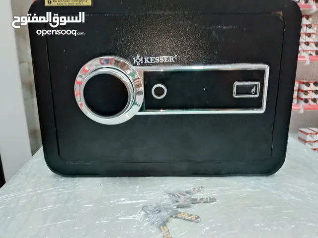 خزنة حديد إلكترونية ماركة KESSER 400 ويوجد توصيل