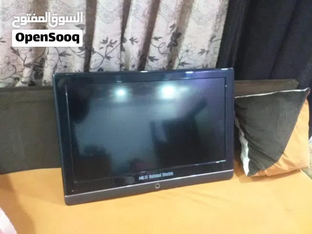 شاشة 32 شغاله عادي  مع ريموت و قاعده