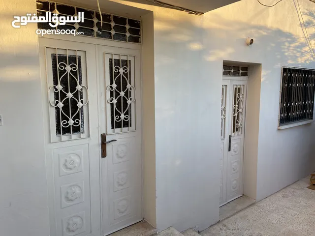 20222 m2 3 Bedrooms Townhouse for Rent in Irbid Bait Ras